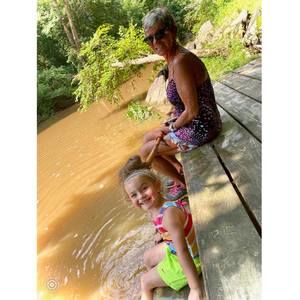 Meet your Posher, Lisa